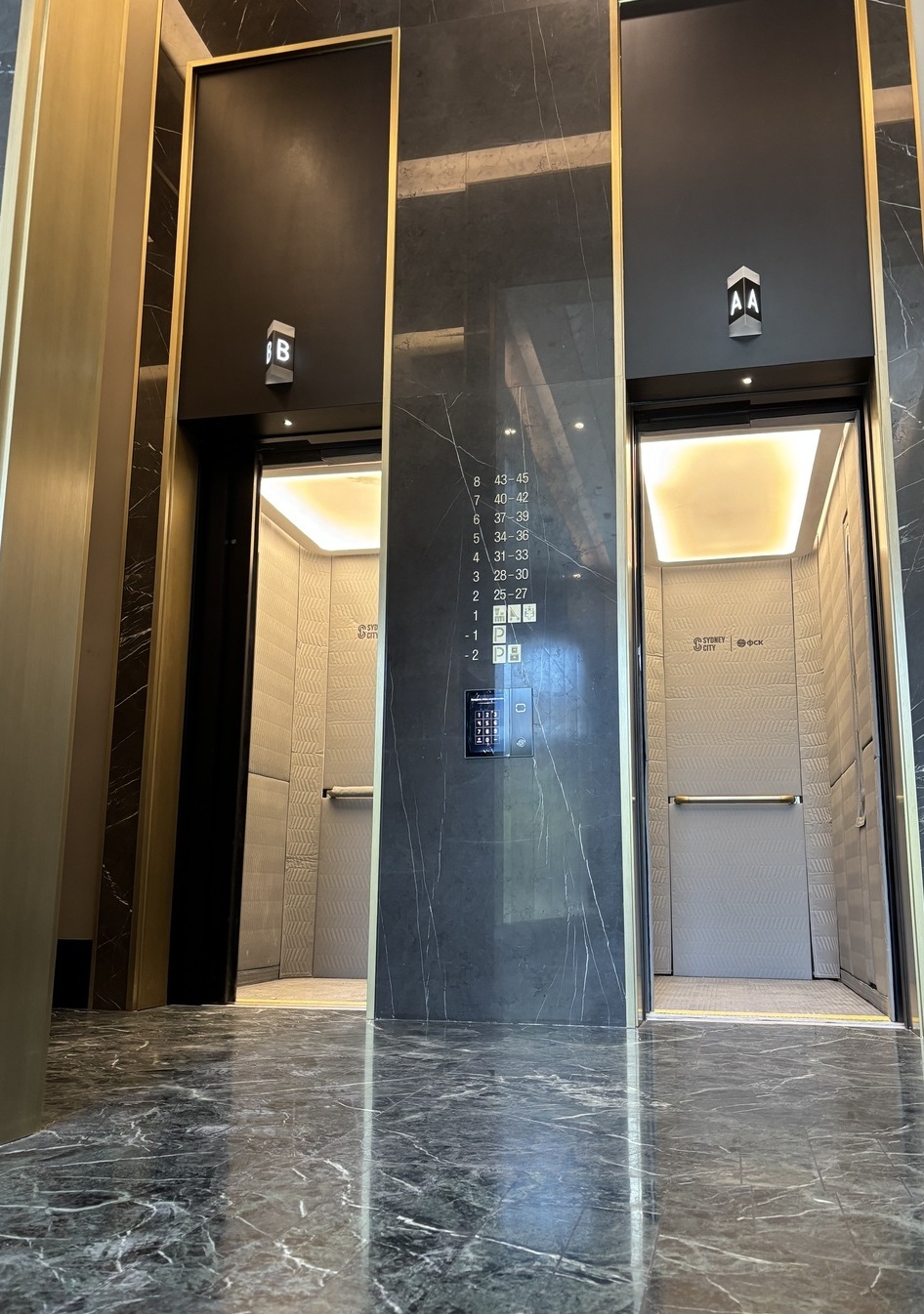 Защита лифта панелями