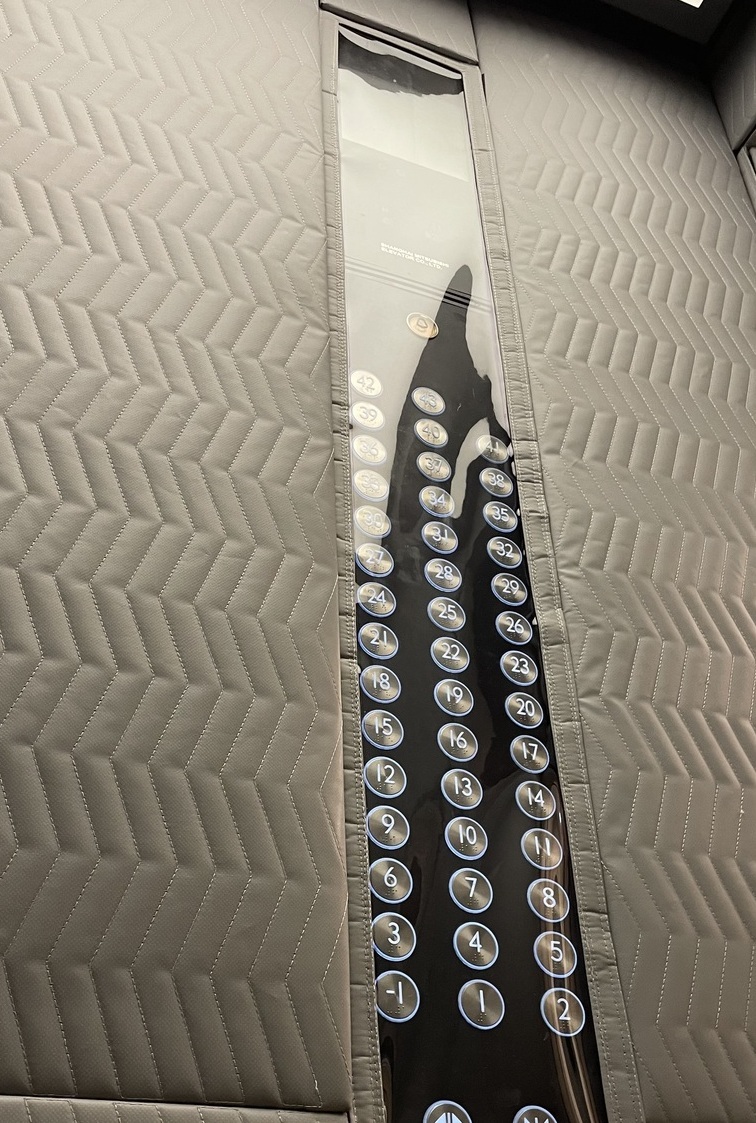 Защита лифта панелями