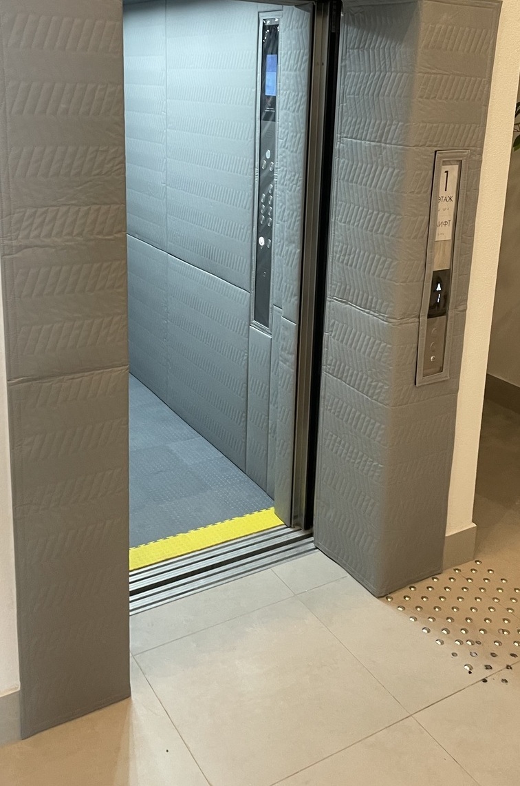 Защита лифта панелями