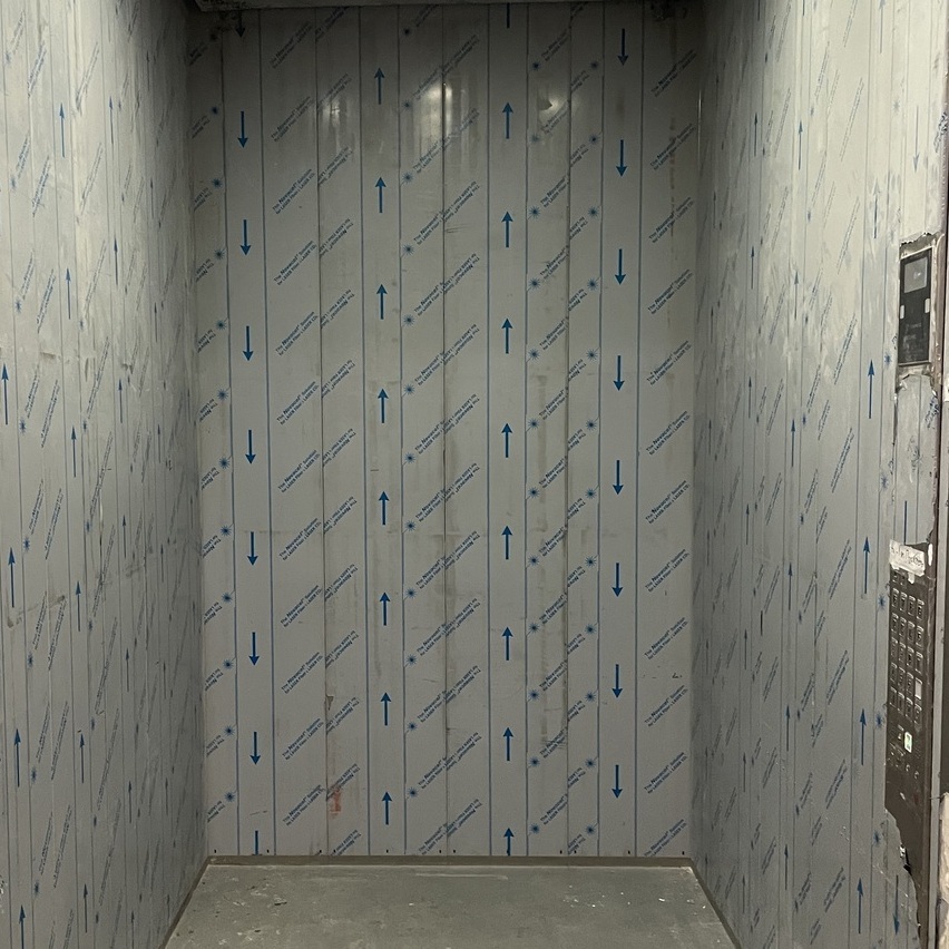 Защита лифта панелями