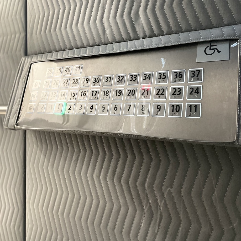 Защита лифта панелями