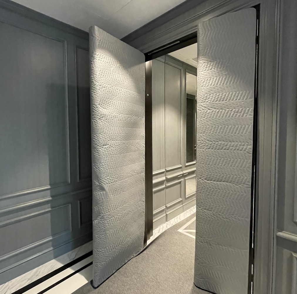 защита стен в холлах