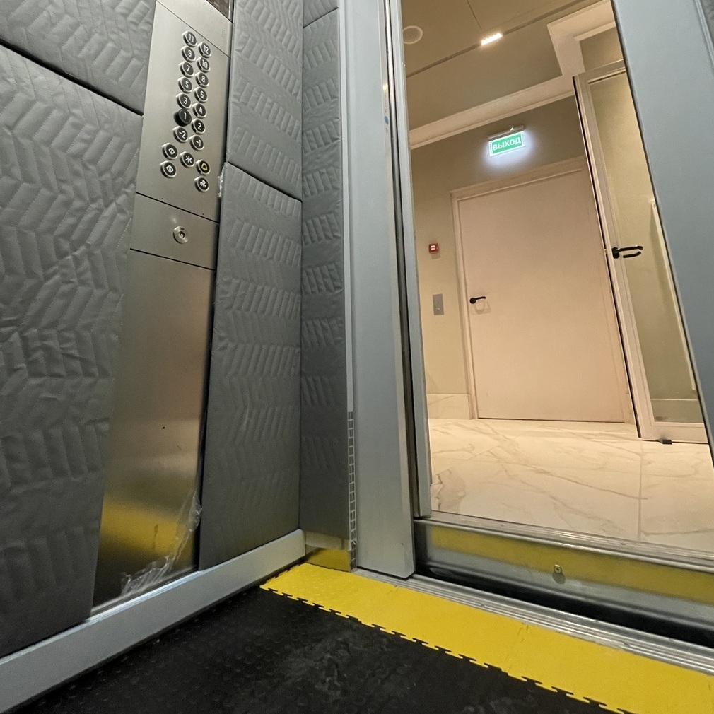 Защита лифта панелями